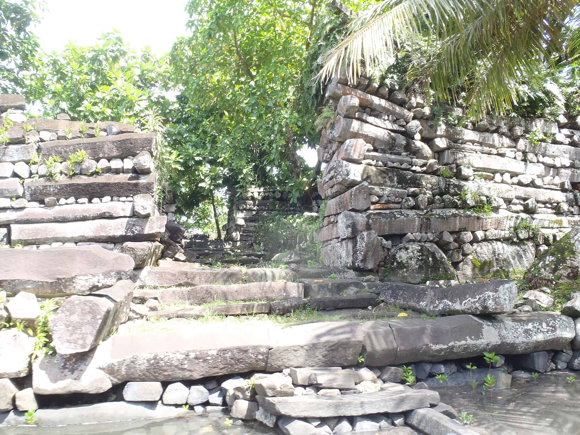 – 2009031920px Nan Madol megalithic site Pohnpei Federated States of Micronesia 6