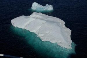 – 200911510 antarctica the blue iceberg 2