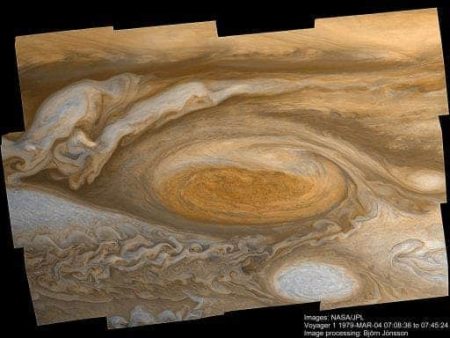 – 201009jupiter red spot