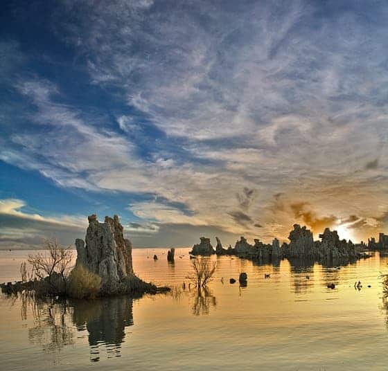 – 201012mono lake