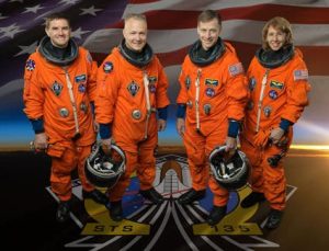 – 201106sts 135 crew