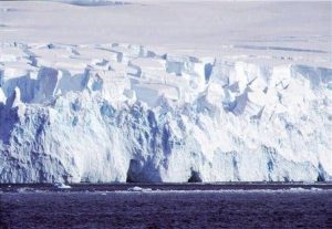 – 201107large antarctic ice shelf melt Feb23 09