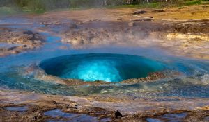 – 201109geyser before blowing up