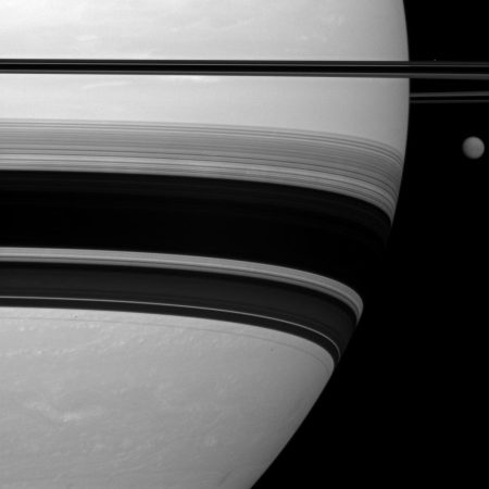 – 201203saturn titan