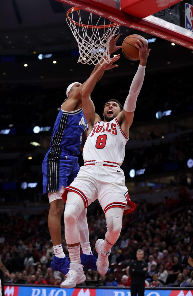 – 202403202401201440TMS MNGTRPUB SPORTS TRACKING ZACH LAVINE CHICAGO BULLS STAR 3 TB5 1528c1