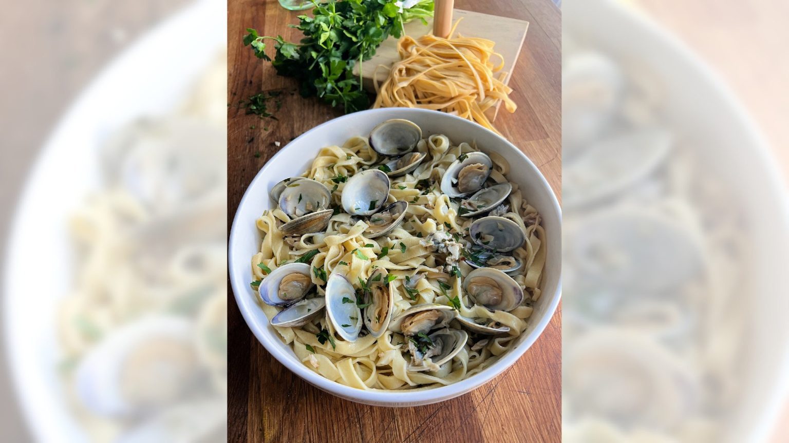 – 202403FOOD LINGUINE CLAM S 16x9 1