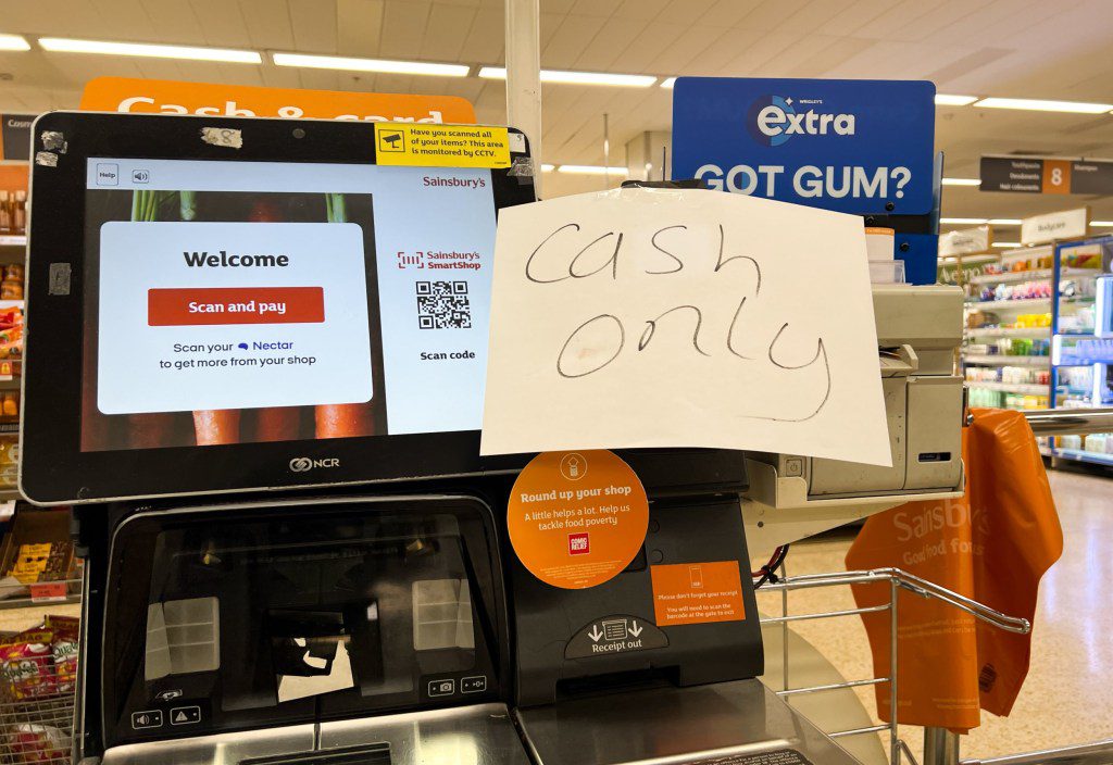 ? Licensed to London News Pictures. 16/03/2024. London, UK. Sainsbury's in London is suffering from IT technical issues. In stores customers only can pay by cash as overnight software update is affecting contactless payments and are unable to deliver the online orders. Photo credit: Dinendra Haria/LNP