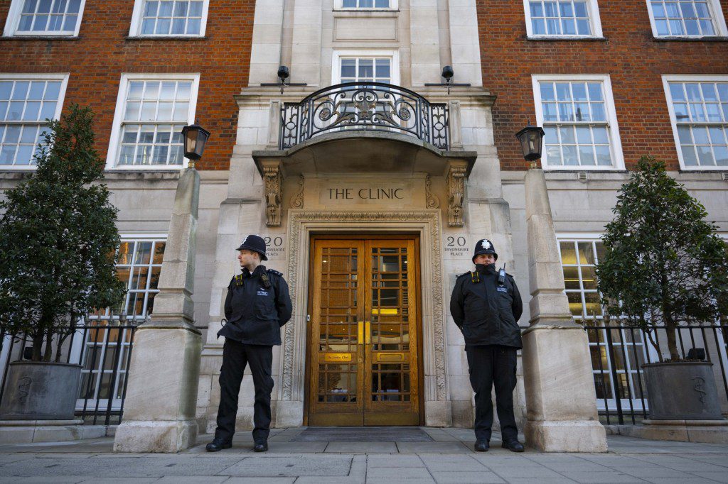 LONDON, UNITED KINGDOM - JANUARY 18: Police officers stand guard outside the London Clinic after the UK's Princess of Wales, Kate Middleton underwent planned surgery in London, United Kingdom on January 18, 2024. Princess of Wales will stay two weeks in hospital after undergoing successful abdominal surgery. (Photo by Rasid Necati Aslim/Anadolu via Getty Images)