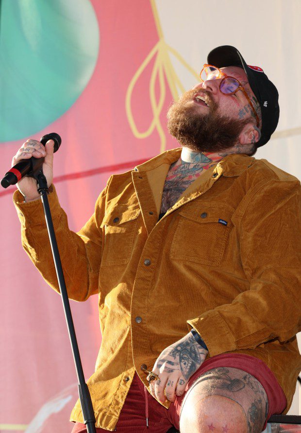 Teddy Swims performs during the KIIS Jingle Ball Village at The Kia Forum on December 01, 2023 in Los Angeles, California. (Photo by Jesse Grant/Getty Images for iHeartRadio)