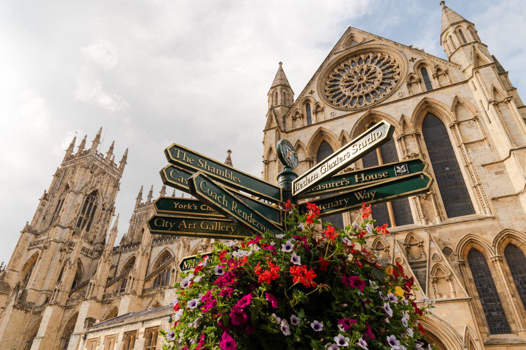 York city sign post