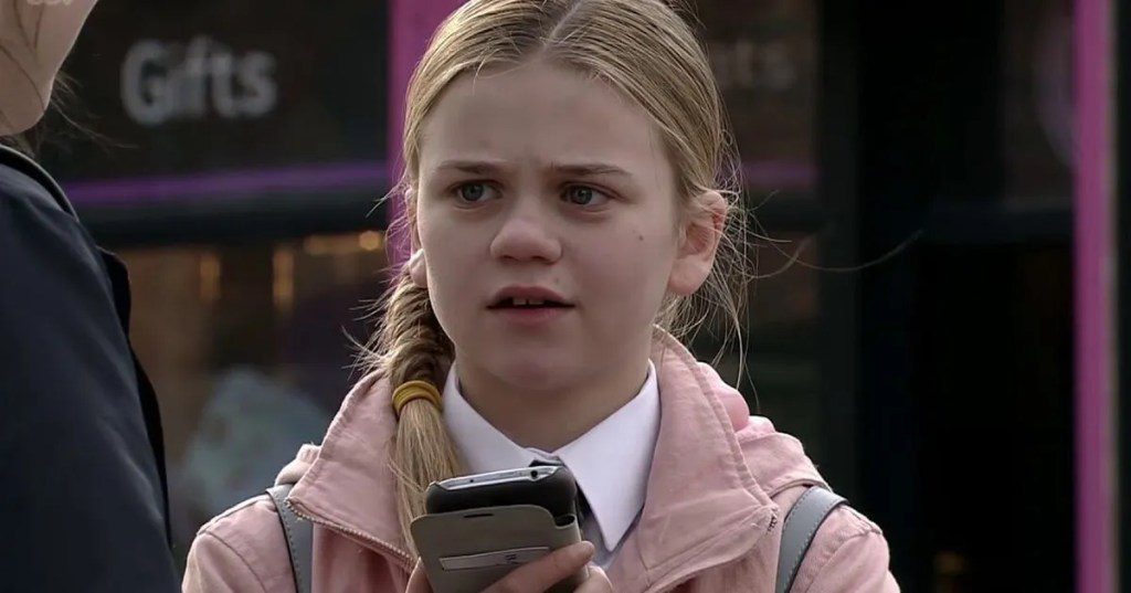 Matilda Freeman as Summer Spellman in Corrie