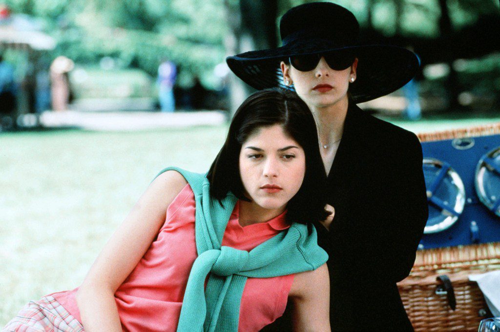 Selma Blair, Sarah Michelle Gellar in Cruel Intentions - 1999