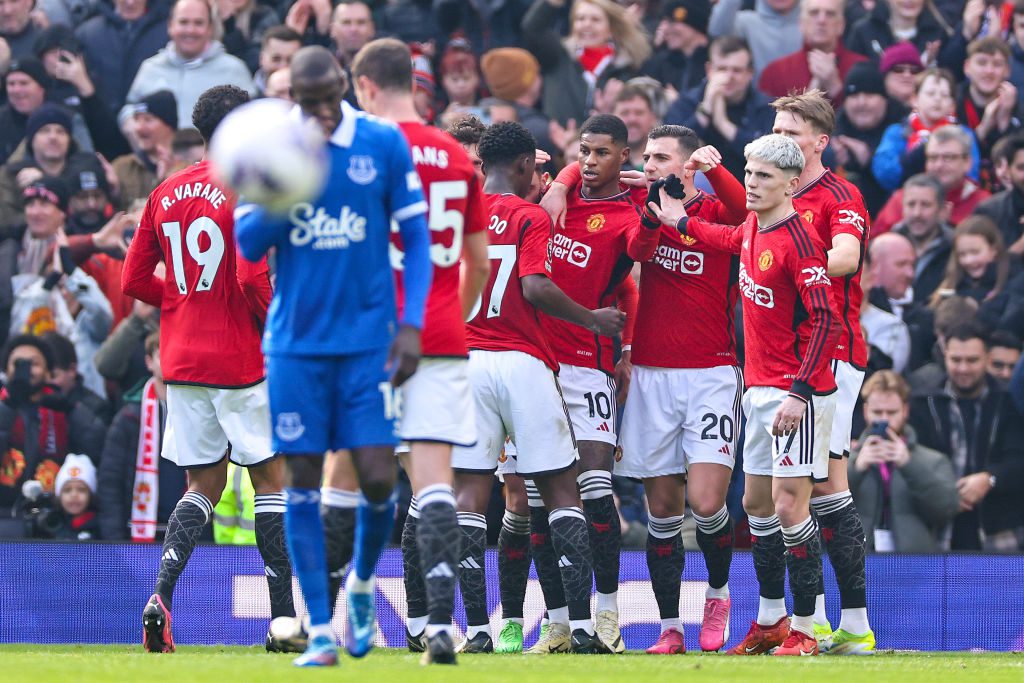 Manchester United beat Everton