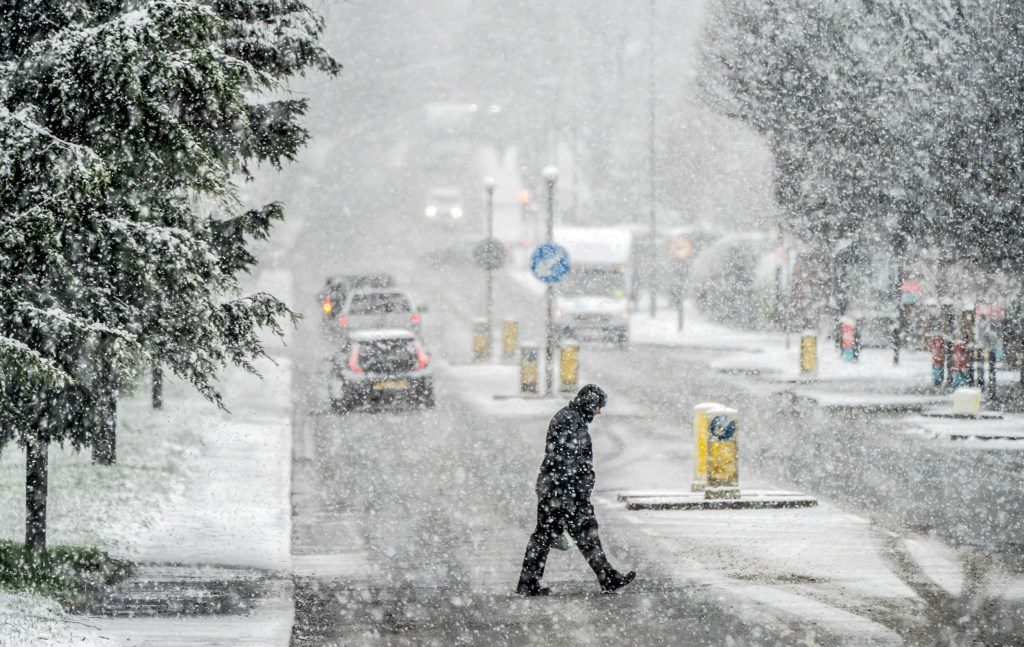 Snow falls in Knaresborough, in North Yorkshire. Up to 25cm of snow is forecast in parts of England and Wales, as the Met Office issued weather alerts and warned of disruption to travel. Picture date: Thursday February 8, 2024. PA Photo. See PA story WEATHER Snow. Photo credit should read: Danny Lawson/PA Wire