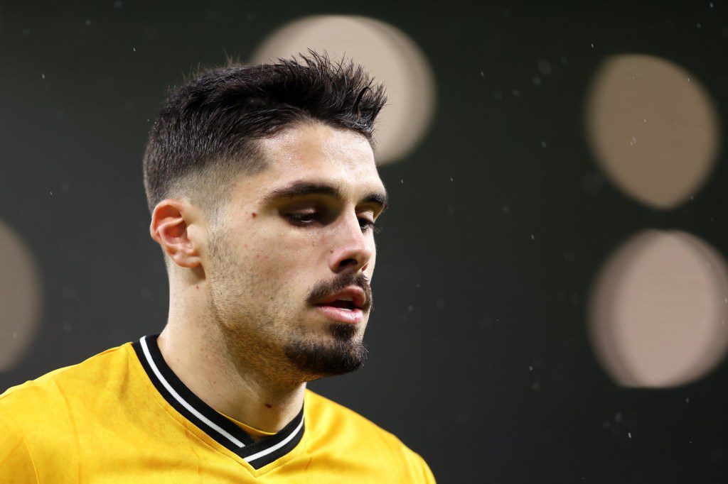 WOLVERHAMPTON, ENGLAND - OCTOBER 28: Pedro Neto of Wolverhampton Wanderers prepares to take a corner during the Premier League match between Wolverhampton Wanderers and Newcastle United at Molineux on October 28, 2023 in Wolverhampton, England. (Photo by Jack Thomas - WWFC/Wolves via Getty Images)