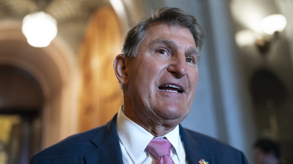 – 202311Congress Manchin 111923 AP Jacquelyn Martin