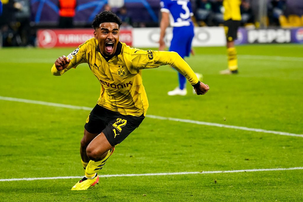 Ian Maatsen pictured celebrating his goal for Borussia Dortmund against Atletico Madrid