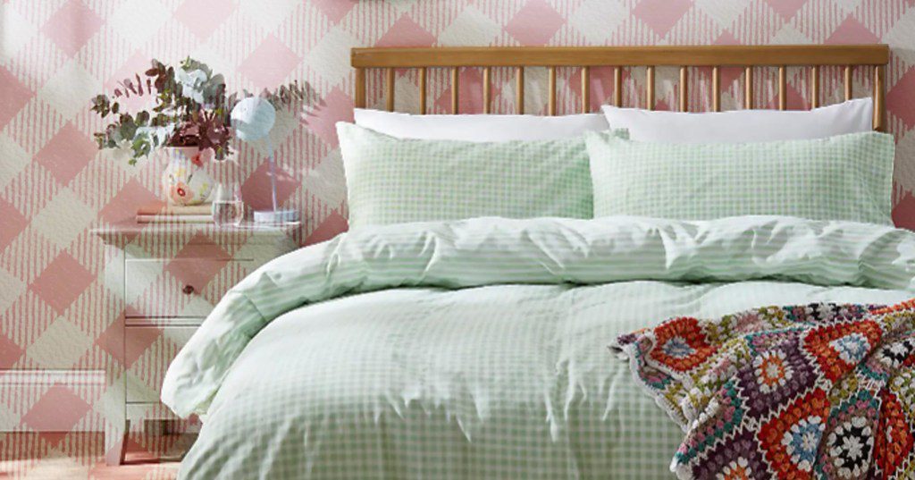 Image of Gingham Light Green Duvet Cover and Pillowcase Set